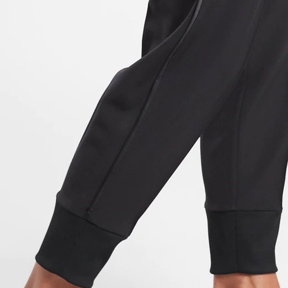 Athleta Endeavor Straight Leg Pants size 6 Black - Picture 2 of 12